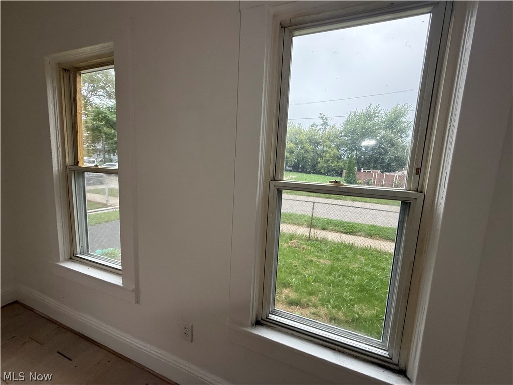 7619 Lawn Avenue Cleveland OH 44102
