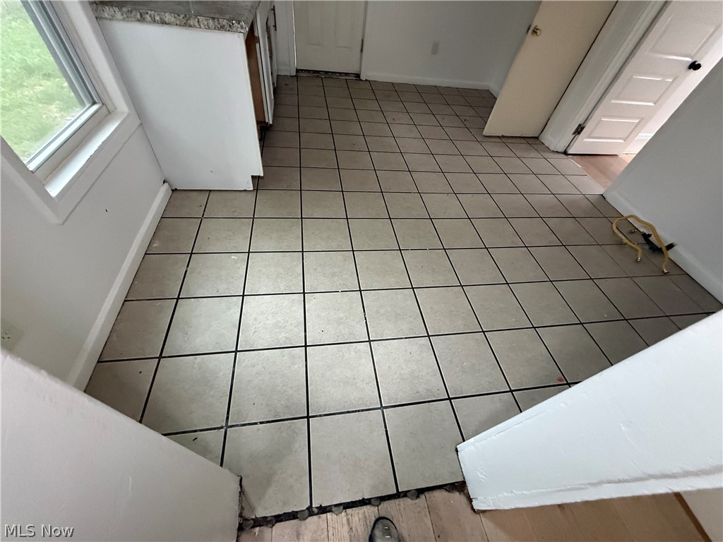 7619 Lawn Avenue Cleveland OH 44102
