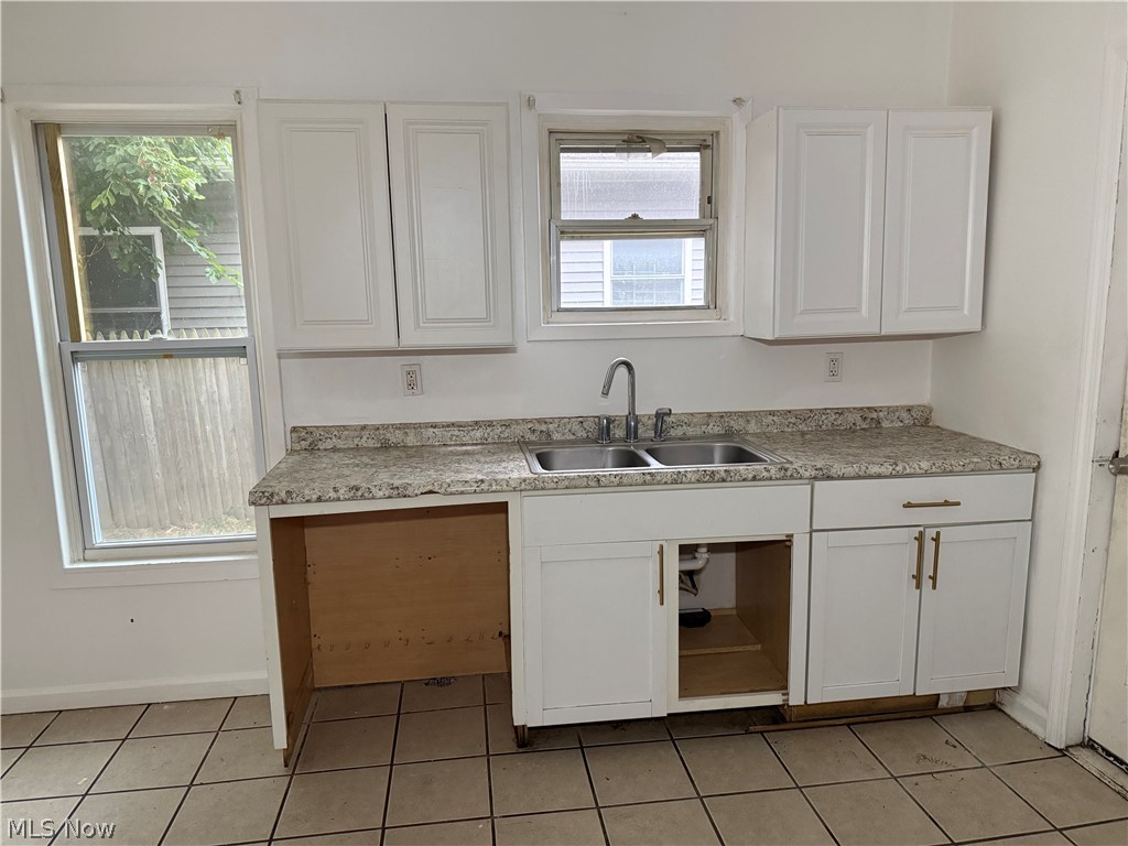 7619 Lawn Avenue Cleveland OH 44102