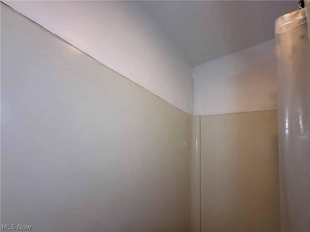 7619 Lawn Avenue Cleveland OH 44102