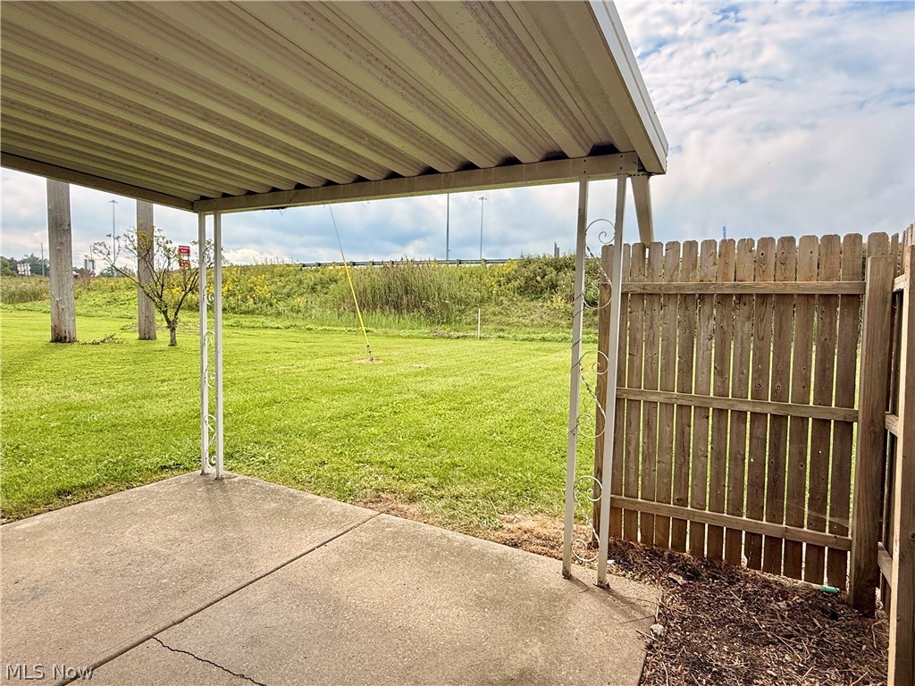 124 Creekfield Court Elyria OH 44035