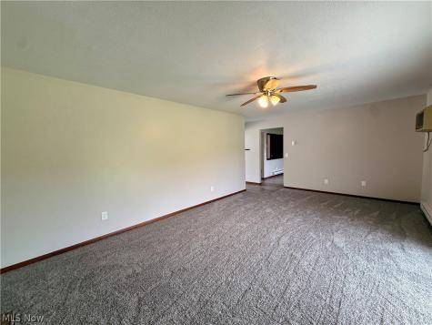 124 Creekfield Court Elyria OH 44035