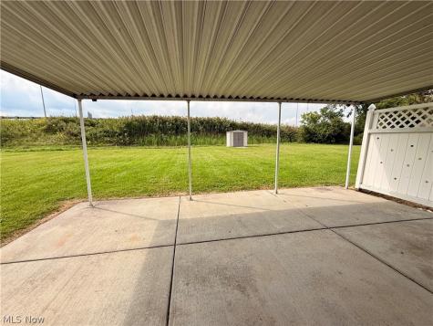 124 Creekfield Court Elyria OH 44035