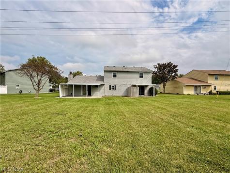 124 Creekfield Court Elyria OH 44035