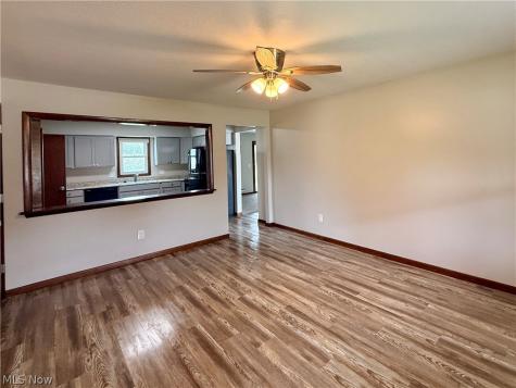 124 Creekfield Court Elyria OH 44035