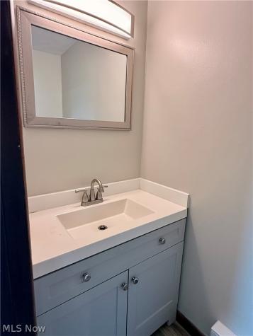 124 Creekfield Court Elyria OH 44035