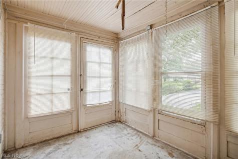 4079 Okalona Road South Euclid OH 44121