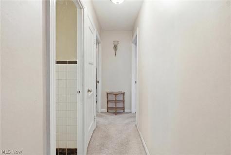 4079 Okalona Road South Euclid OH 44121
