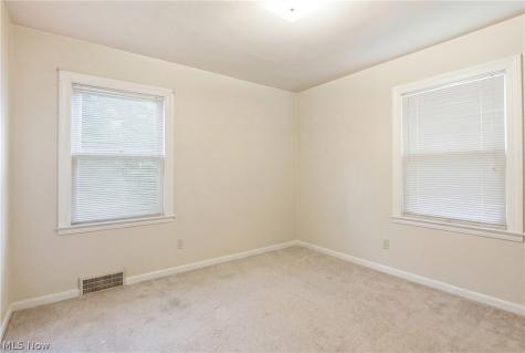 4079 Okalona Road South Euclid OH 44121