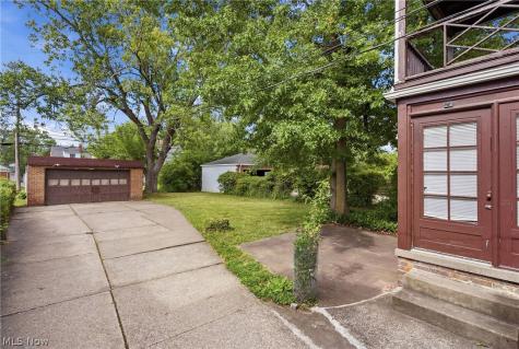 4079 Okalona Road South Euclid OH 44121