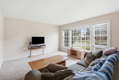 4079 Okalona Road South Euclid OH 44121