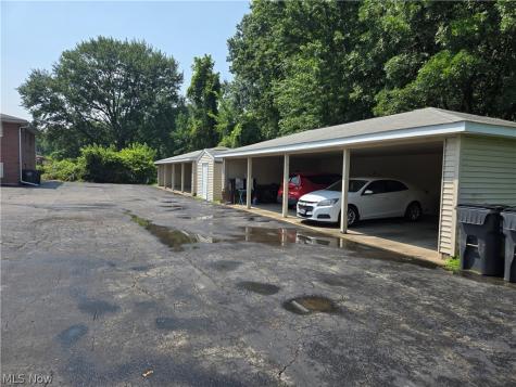 860 Mathews Road Youngstown OH 44512