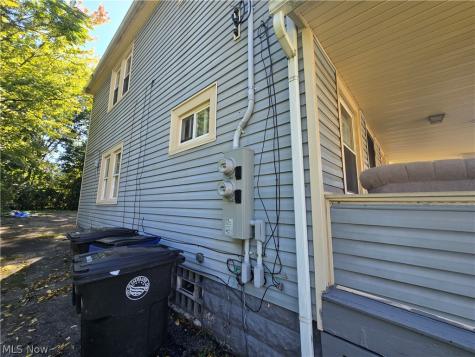 9808 Raymond Avenue Cleveland OH 44104
