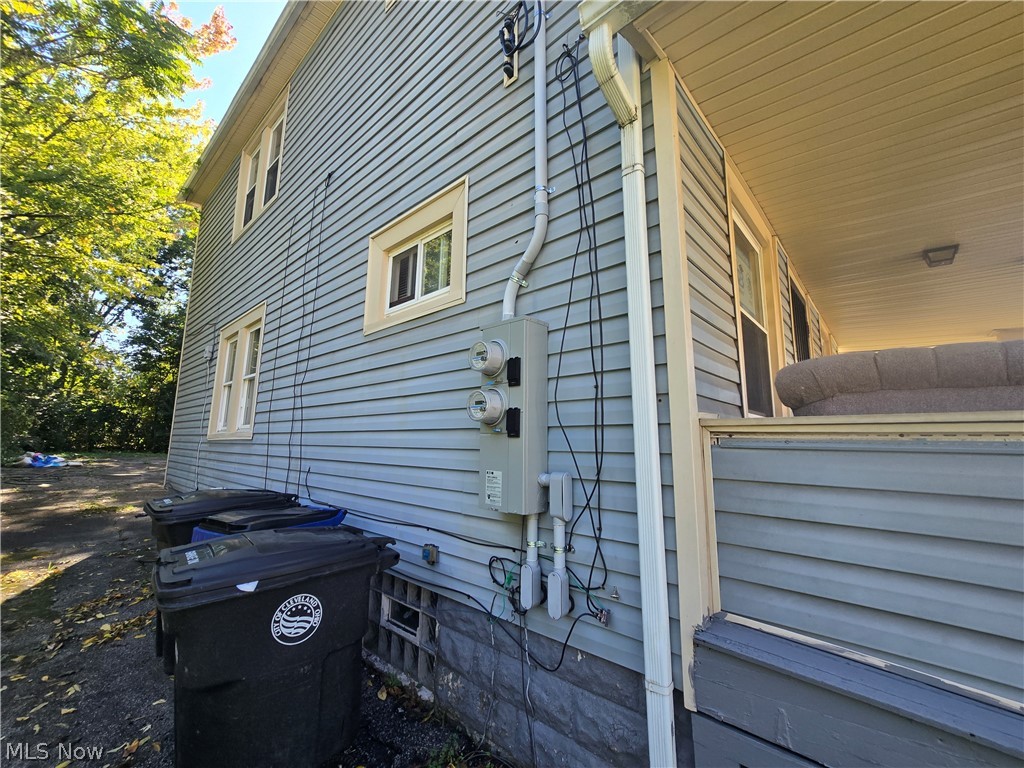 9808 Raymond Avenue Cleveland OH 44104