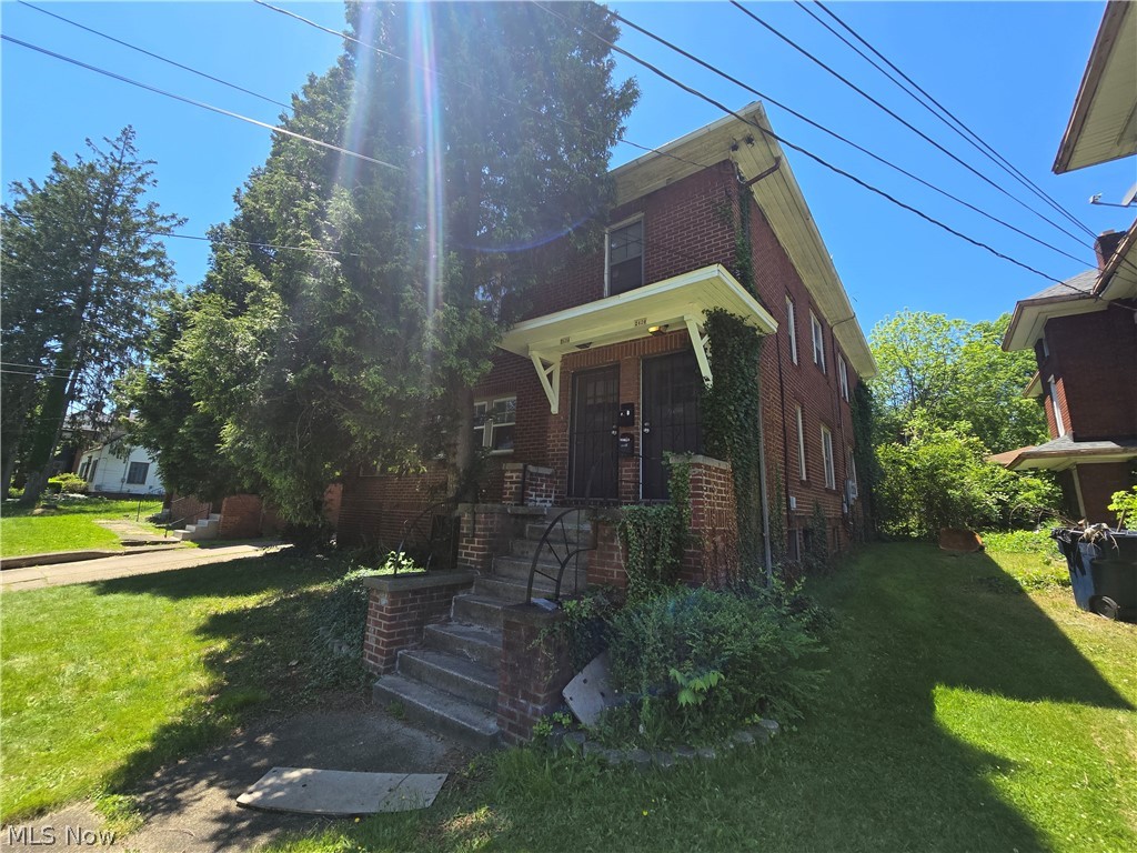 2424 Elm Street Youngstown OH 44505