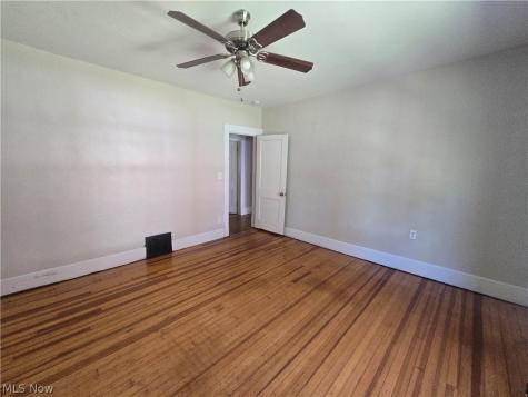 2424 Elm Street Youngstown OH 44505