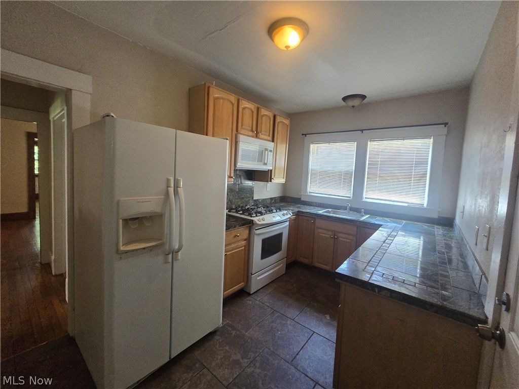 2424 Elm Street Youngstown OH 44505
