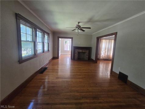 2424 Elm Street Youngstown OH 44505