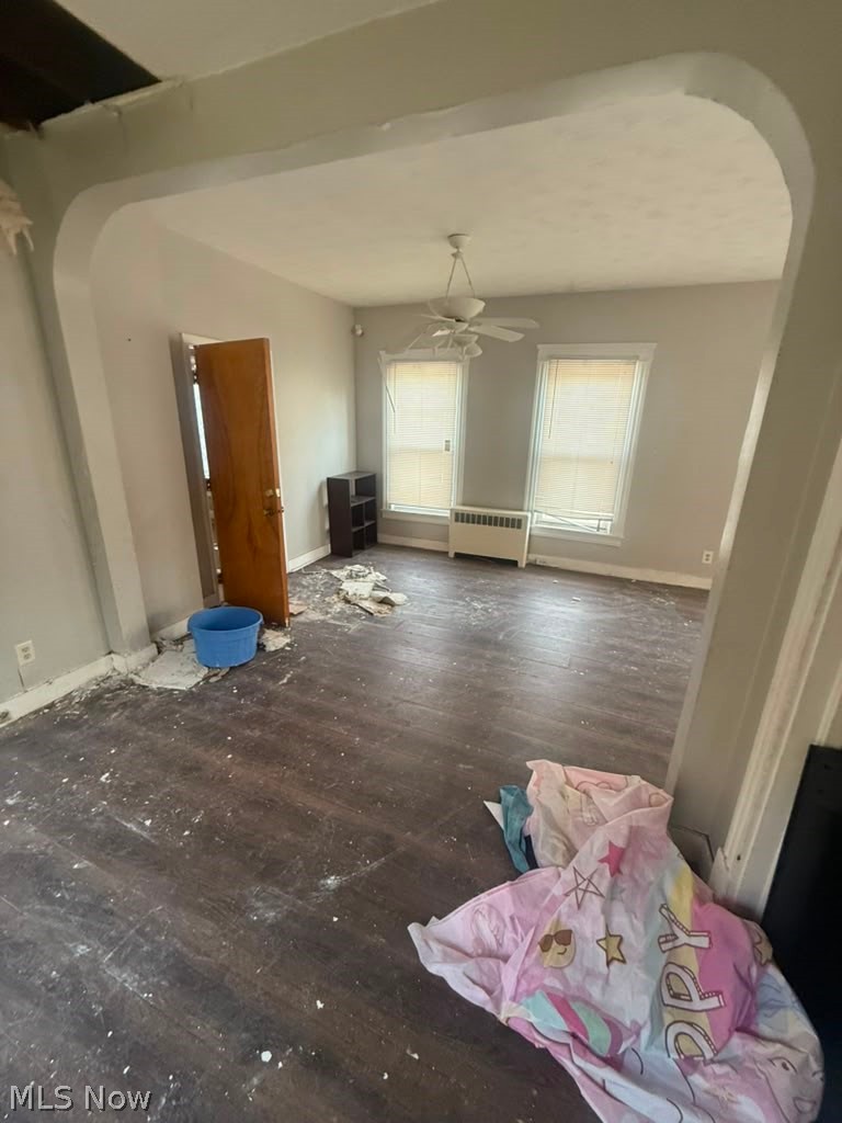 1261 E 71st Street E Cleveland OH 44103