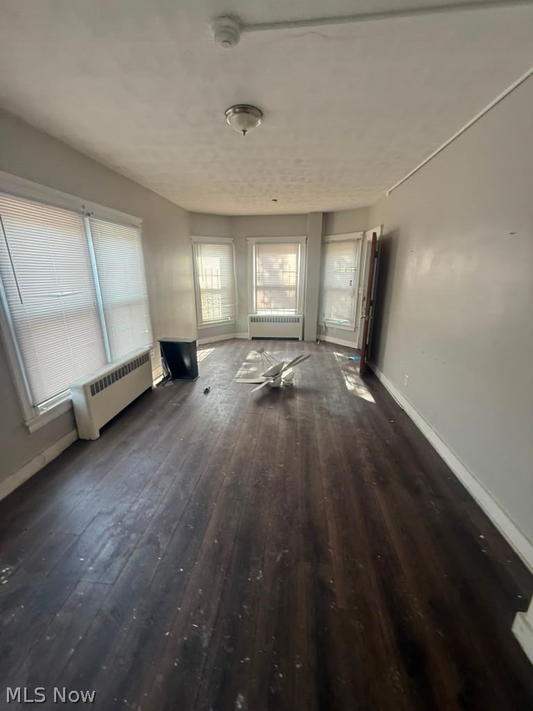 1261 E 71st Street E Cleveland OH 44103