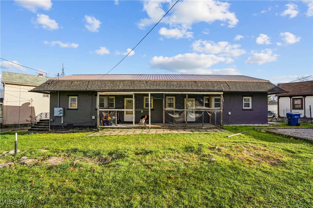 1017 Broadway Street Masury OH 44438