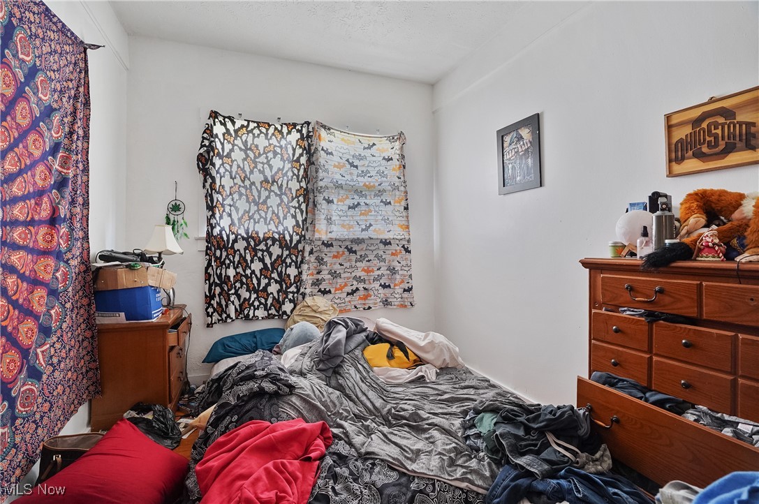 1017 Broadway Street Masury OH 44438