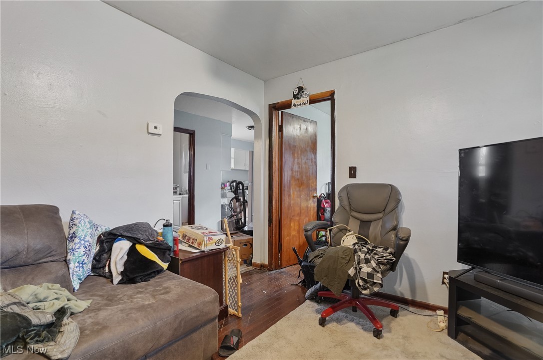 1017 Broadway Street Masury OH 44438