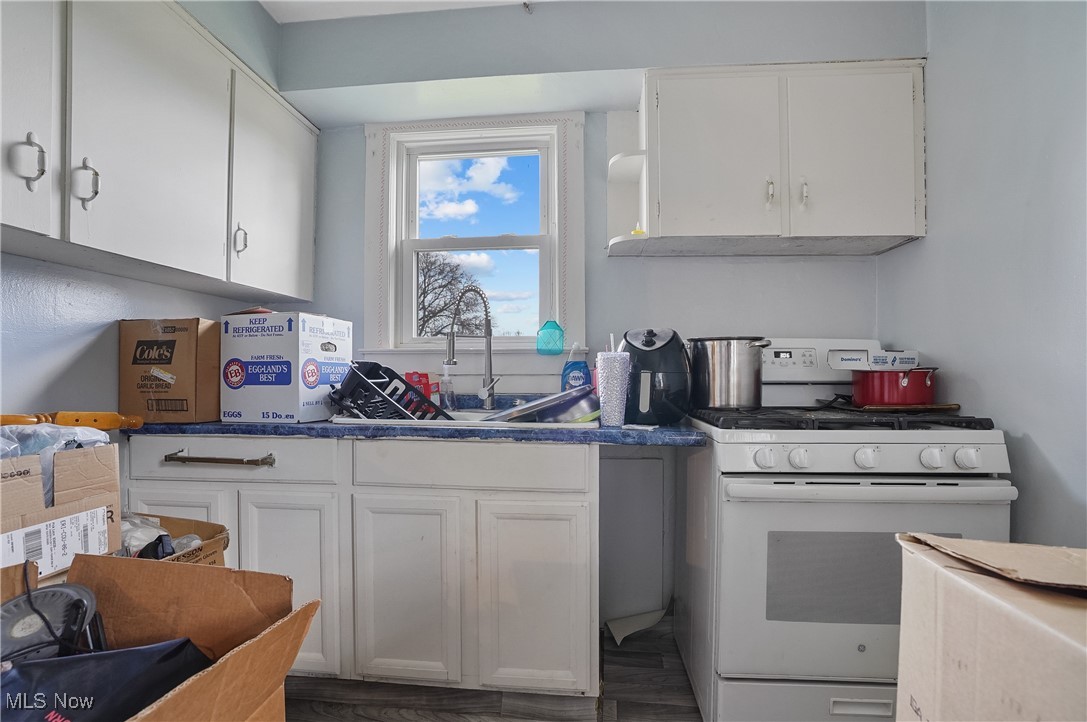 1017 Broadway Street Masury OH 44438