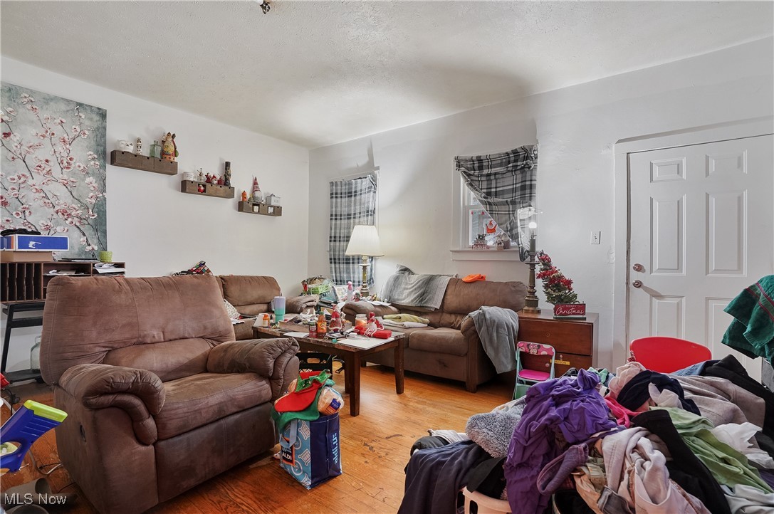 1017 Broadway Street Masury OH 44438