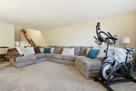 1401-1403 Lindenwood Drive Lorain OH 44053