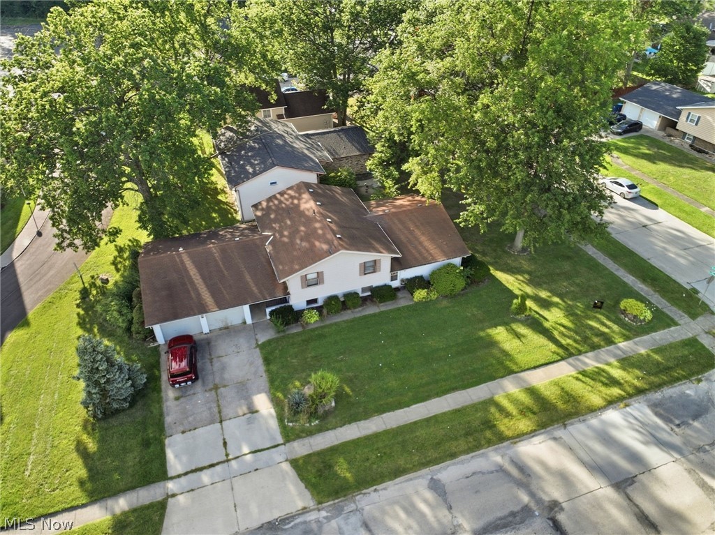 1401-1403 Lindenwood Drive Lorain OH 44053