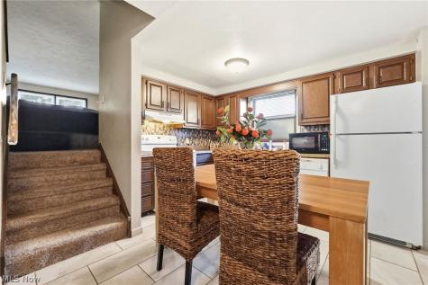 1401-1403 Lindenwood Drive Lorain OH 44053