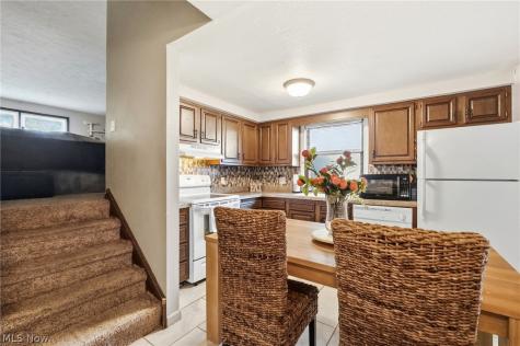 1401-1403 Lindenwood Drive Lorain OH 44053