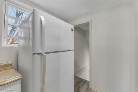 3305 Roanoke Avenue Cleveland OH 44109