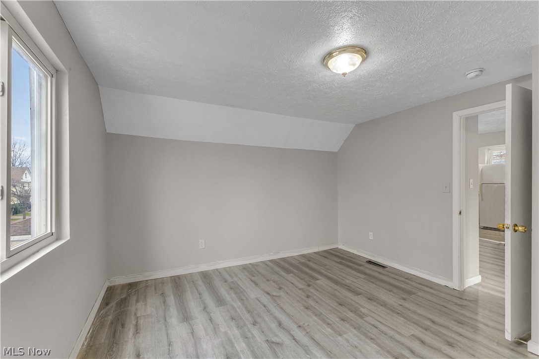 3305 Roanoke Avenue Cleveland OH 44109