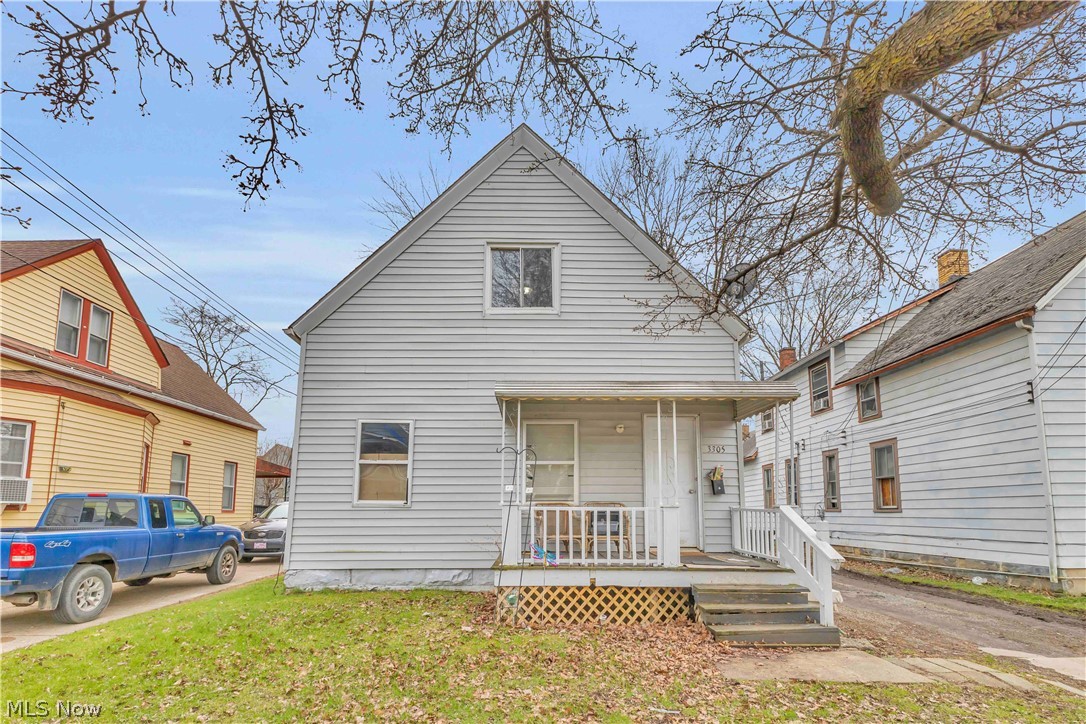 3305 Roanoke Avenue Cleveland OH 44109