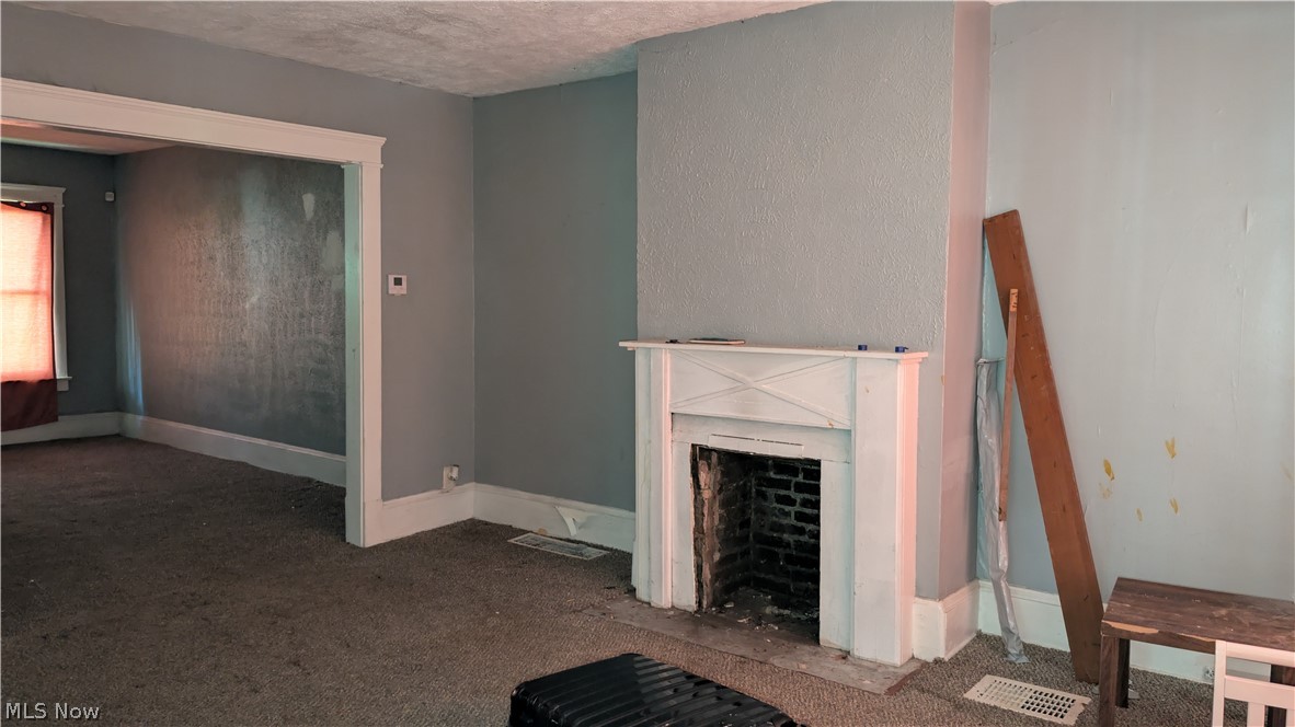 9013 Harris Avenue Cleveland OH 44104