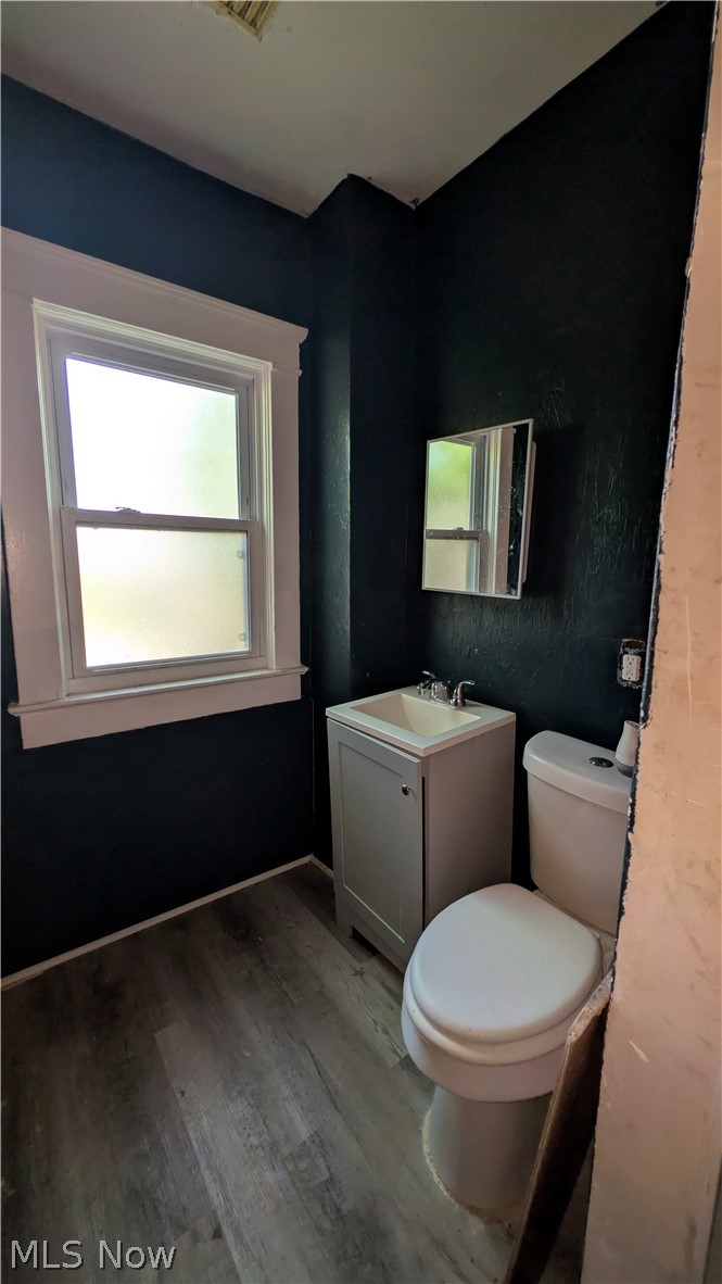 9013 Harris Avenue Cleveland OH 44104