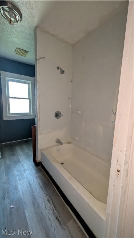 9013 Harris Avenue Cleveland OH 44104