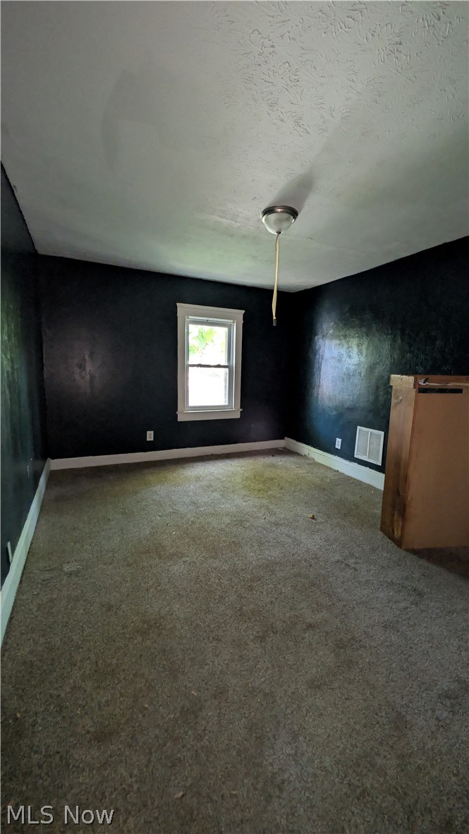 9013 Harris Avenue Cleveland OH 44104