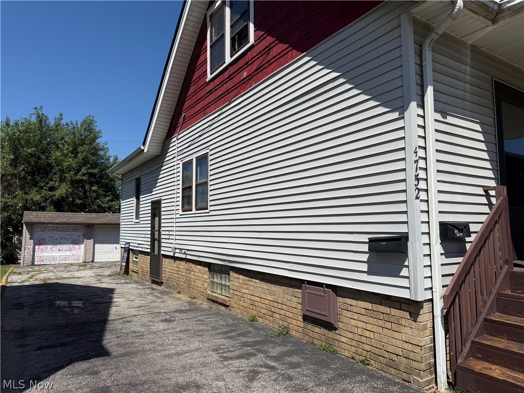4752 E 88th Garfield Heights OH 44125