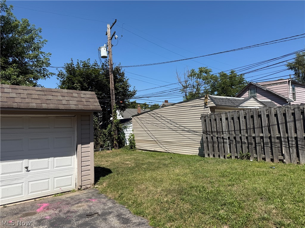 4752 E 88th Garfield Heights OH 44125