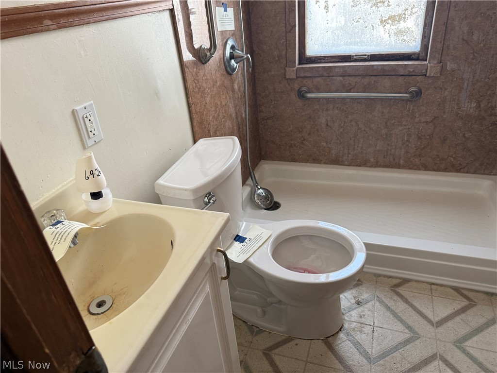 4752 E 88th Garfield Heights OH 44125