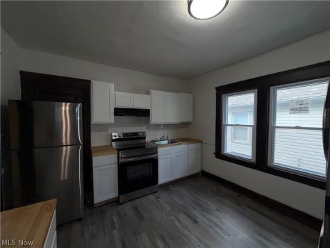 3802 Poe Avenue Cleveland OH 44109
