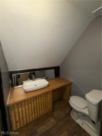 3802 Poe Avenue Cleveland OH 44109