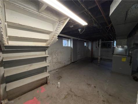 3802 Poe Avenue Cleveland OH 44109