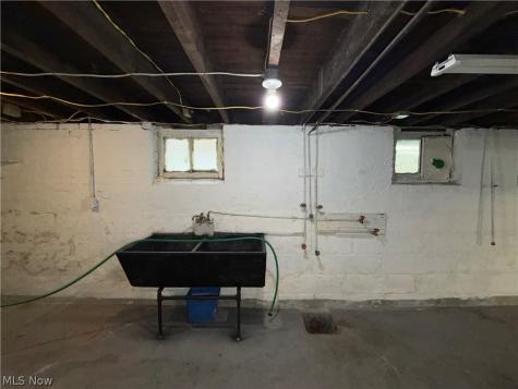 3802 Poe Avenue Cleveland OH 44109