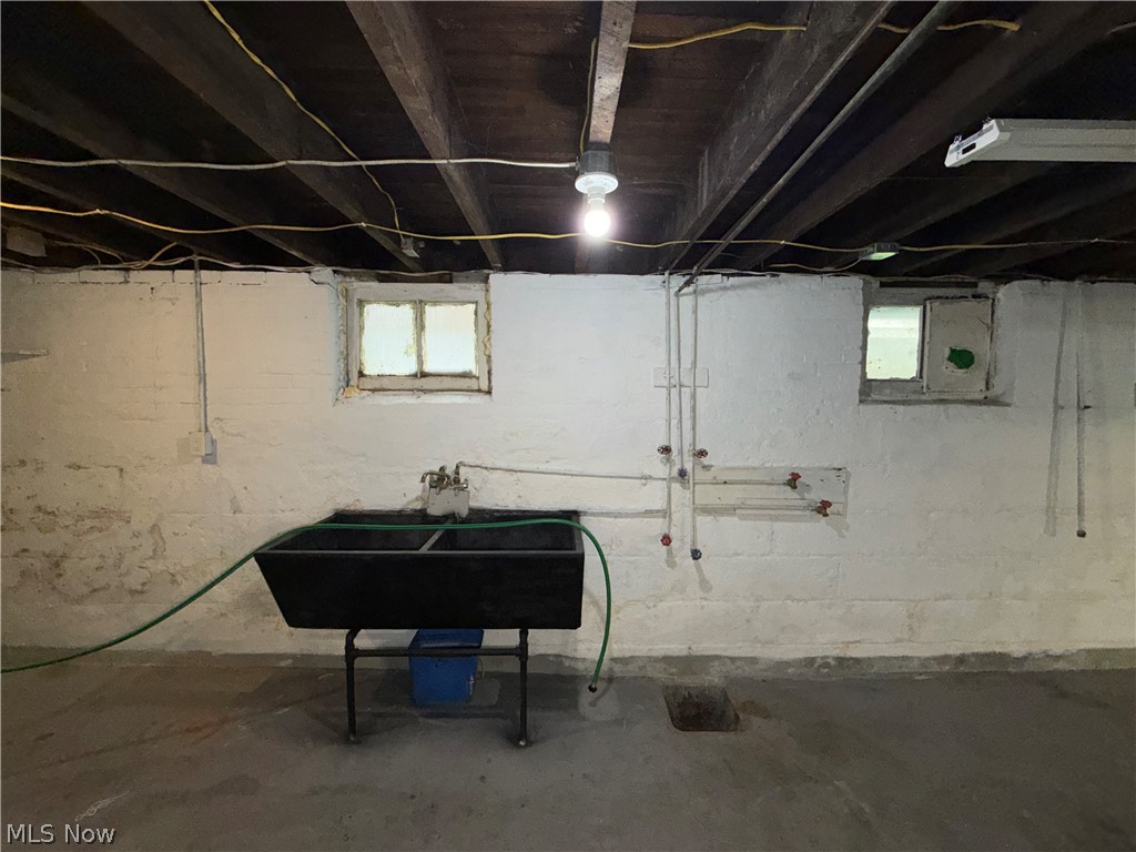 3802 Poe Avenue Cleveland OH 44109