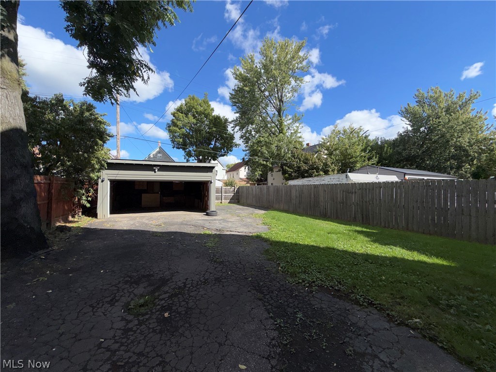3802 Poe Avenue Cleveland OH 44109