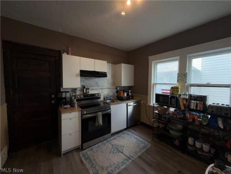 3802 Poe Avenue Cleveland OH 44109